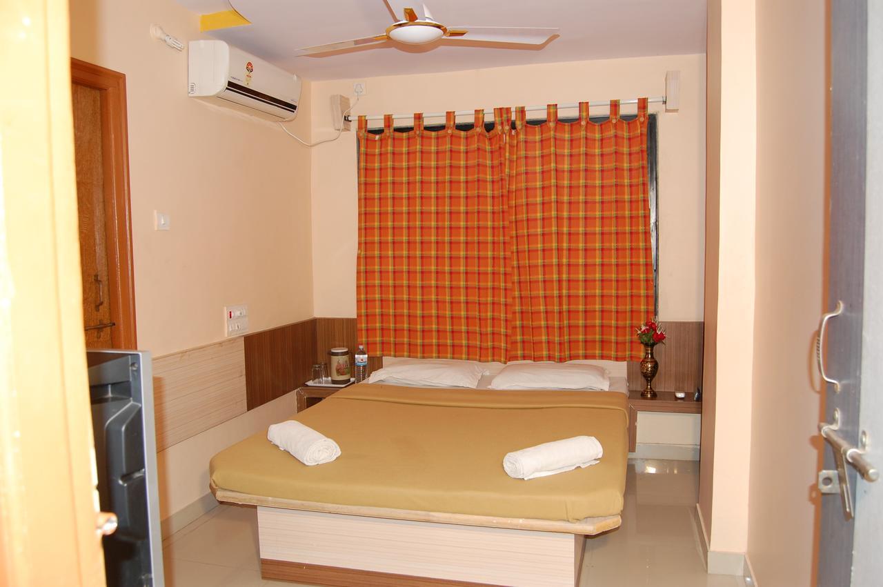Hotel Utsav Shirdi Exterior foto